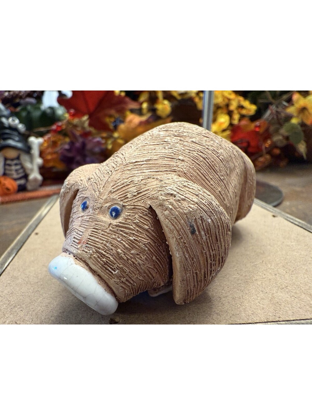 Vintage Artesania Rinconada Retired Brown Pig #6 Metal Tail figurine MaleUruguay